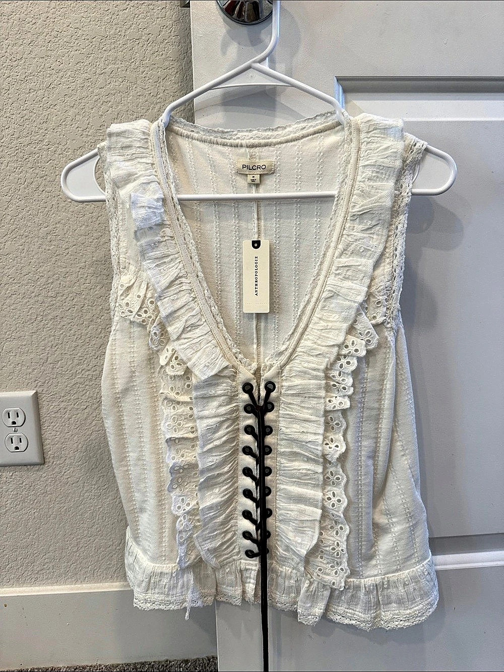 PILCRO Eyelet Ruffle Tank Women's Blouse White Medium